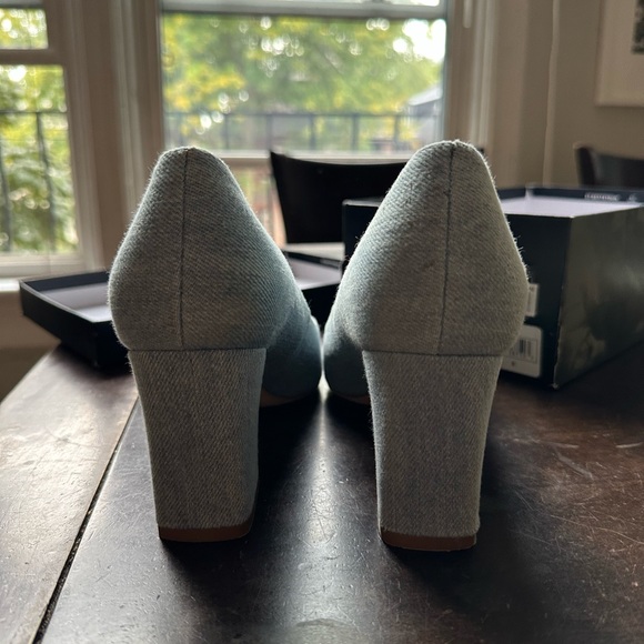 Marc Fisher Zala Block Heel denim, US size 8 - Picture 2 of 4
